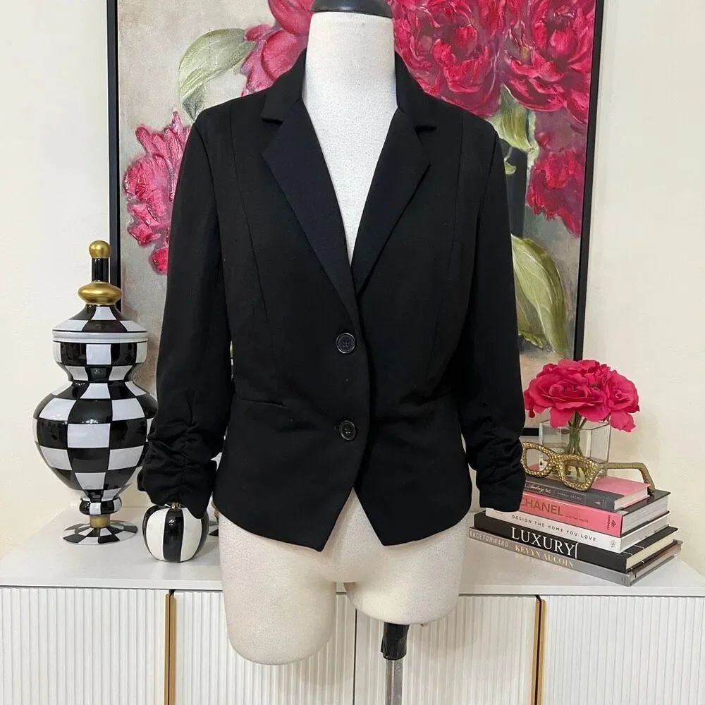 Fenn Wright Manson Women's Two Button Ruched Sleeve Blazer Black Petite Small